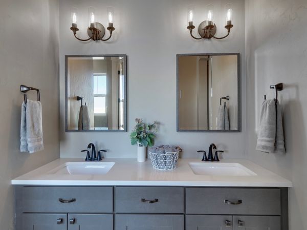 Cost of Washroom Remodeling in Saint Petersburg
